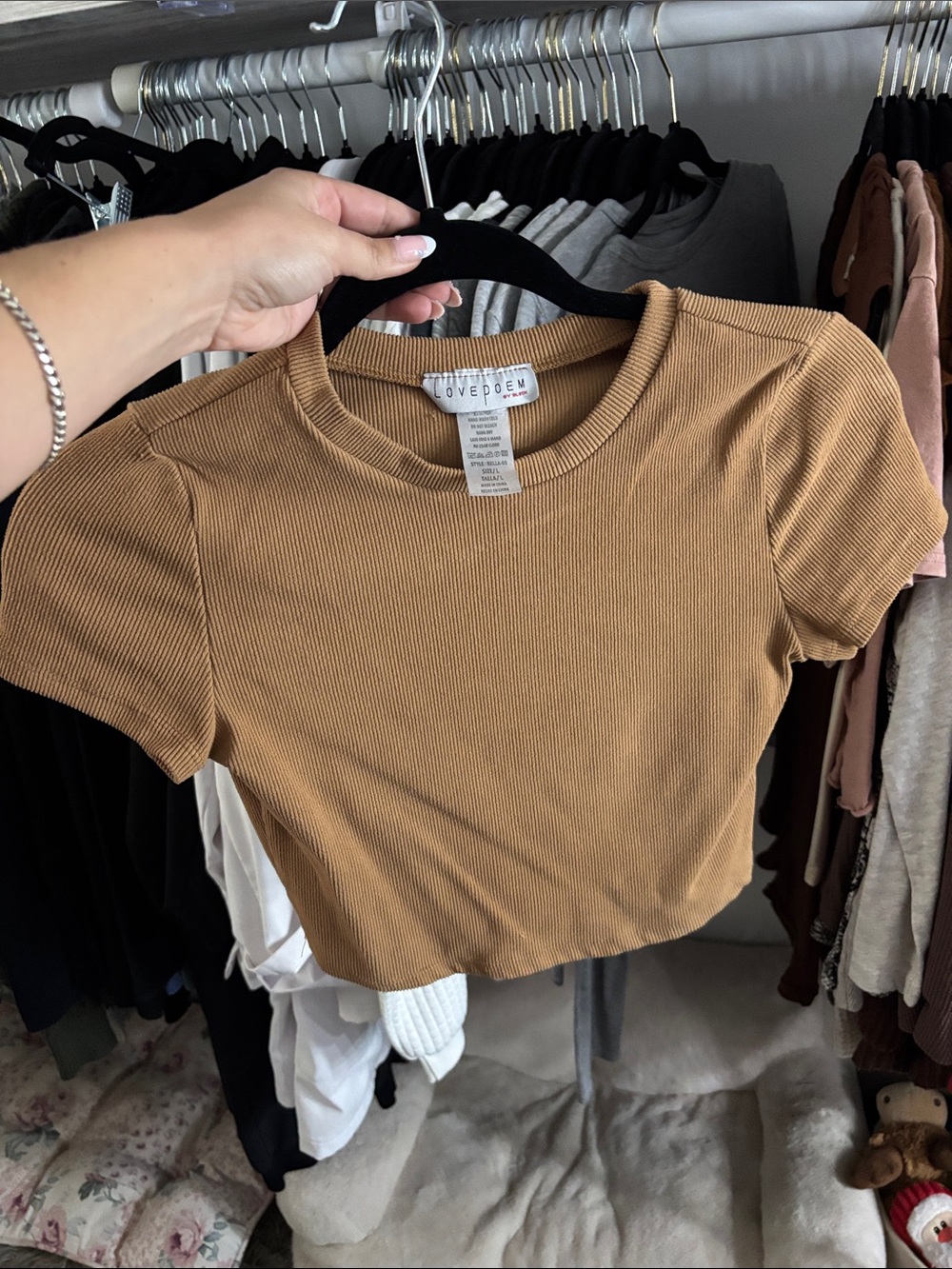 Women's Ribbed Short Sleeve Crop Top in Camel